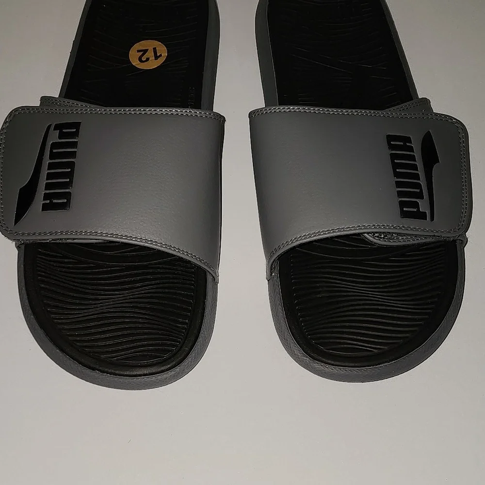 PUMA Men's Gray Slide Sandals Never Worn